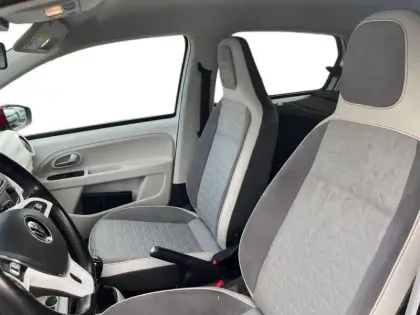 Photo 13 Volkswagen Up  1.0 65 BlueMotion Technology BVM5