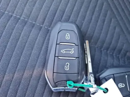 Photo 37 Peugeot 308  BlueHDi 130ch S&S BVM6