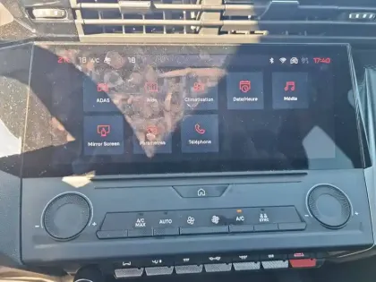 Photo 45 Peugeot 308  BlueHDi 130ch S&S BVM6