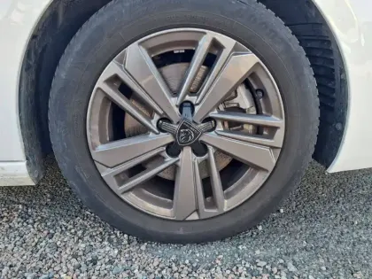 Photo 49 Peugeot 308  BlueHDi 130ch S&S BVM6