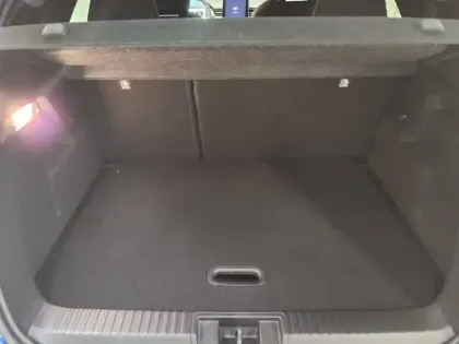 Photo 15 Renault Captur  E-Tech full hybrid 145 ch