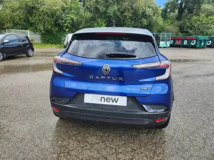 Photo 2 Renault Captur  E-Tech full hybrid 145 ch