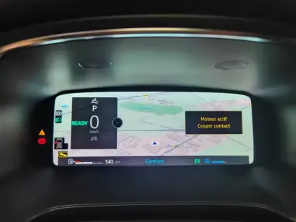 Photo 14 Renault Captur  E-Tech full hybrid 145 ch
