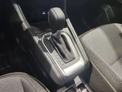 Photo 11 Renault Captur  E-Tech full hybrid 145 ch