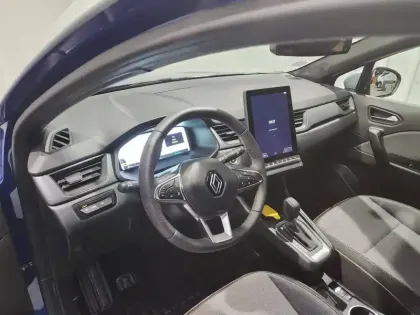 Photo 9 Renault Captur  E-Tech full hybrid 145 ch