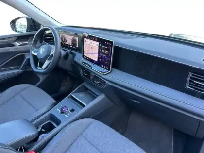 Photo 8 Volkswagen Tiguan  1.5 eTSI 131ch DSG7