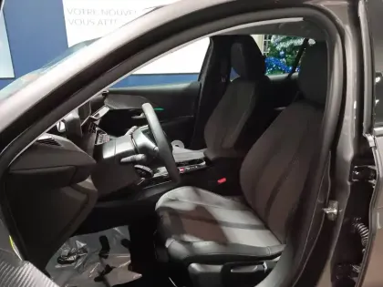 Photo 12 Peugeot 208  PureTech 100 S&S BVM6