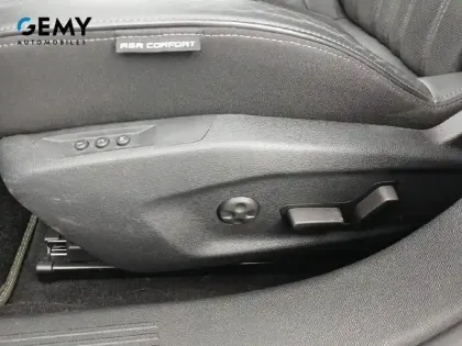 Photo 48 Peugeot 308  PHEV 225 e-EAT8