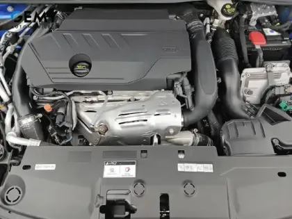 Photo 37 Peugeot 308  PHEV 225 e-EAT8