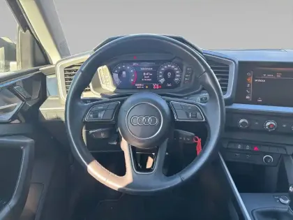 Photo 10 Audi A1  Sportback 30 TFSI 116 ch BVM6