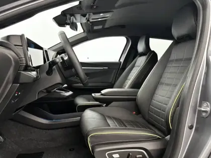 Photo 8 Renault Megane  E-Tech 220 ch autonomie confort GSR2