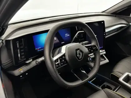 Photo 9 Renault Megane  E-Tech 220 ch autonomie confort GSR2