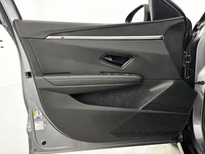 Photo 38 Renault Megane  E-Tech 220 ch autonomie confort GSR2