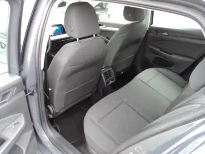 Photo 51 Volkswagen Golf  1.0 eTSI OPF 110 DSG7