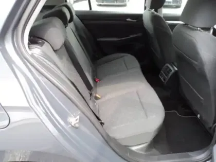 Photo 49 Volkswagen Golf  1.0 eTSI OPF 110 DSG7