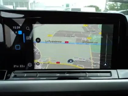 Photo 57 Volkswagen Golf  1.0 eTSI OPF 110 DSG7