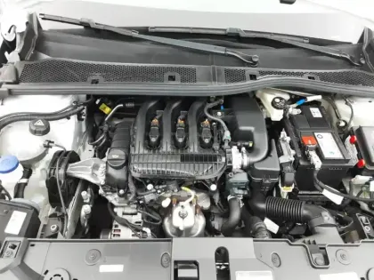 Photo 45 Peugeot 208  PureTech 75 S&S BVM5