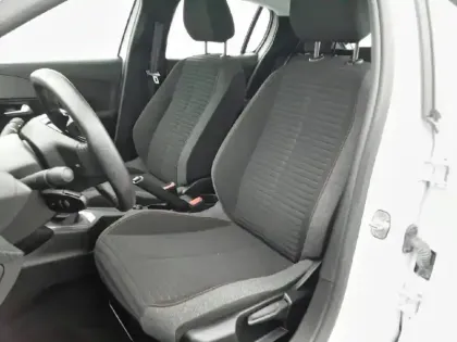 Photo 41 Peugeot 208  PureTech 75 S&S BVM5