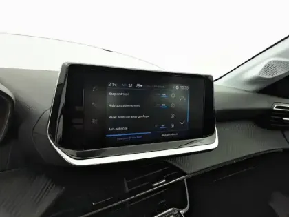 Photo 41 Peugeot 208  PureTech 75 S&S BVM5