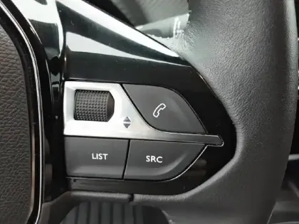 Photo 19 Peugeot 208  PureTech 75 S&S BVM5