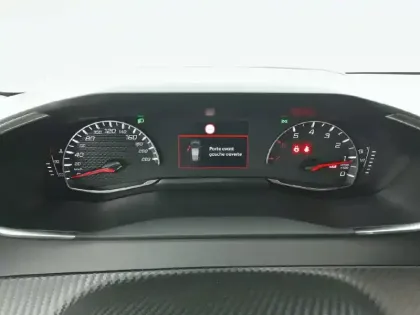 Photo 9 Peugeot 208  PureTech 75 S&S BVM5