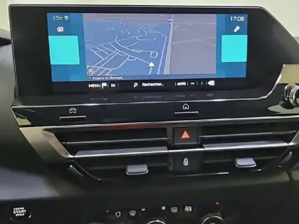 Photo 41 Citroën C4 e- 136 ch Automatique