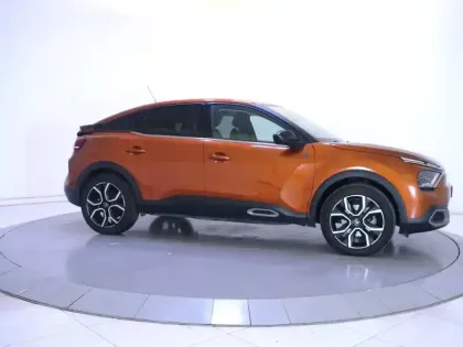 Photo 27 Citroën C4 e- 136 ch Automatique