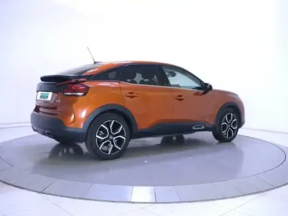 Photo 28 Citroën C4 e- 136 ch Automatique