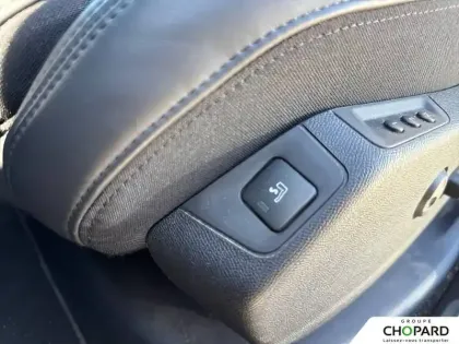 Photo 48 Peugeot 3008  Hybrid 225 e-EAT8