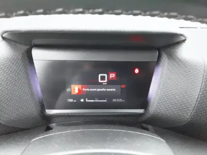 Photo 25 Citroën C4  PureTech 130 S&S EAT8