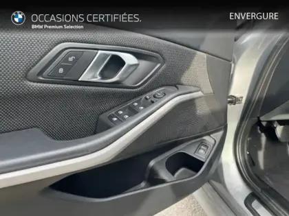 Photo 28 BMW Serie 3 Série 3 Touring 318dA MH 150ch Lounge