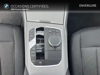 Photo 29 BMW Serie 3 Série 3 Touring 318dA MH 150ch Lounge