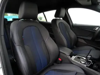 Photo 8 BMW Serie 1 Série 1 118iA 136ch M Sport DKG7