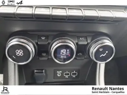 Photo 41 Renault Captur  1.0 TCe 90ch Techno