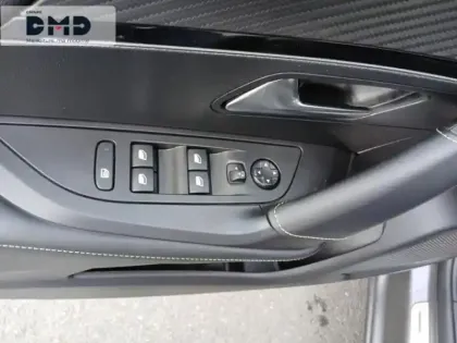 Photo 14 Peugeot 2008  1.5 BlueHDi 110ch S&S GT