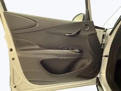 Photo 18 BYD Dolphin Gén. I Ph1 Comfort 5