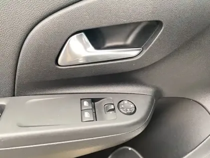 Photo 13 Opel Corsa  1.2 75 ch BVM5