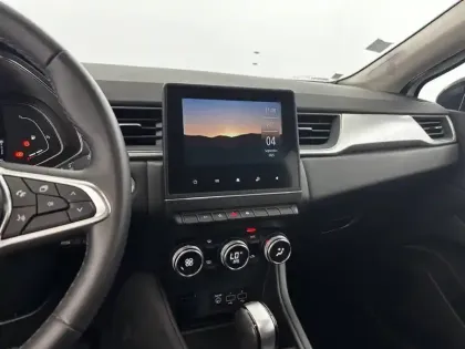 Photo 11 Renault Captur  E-Tech 145 - 21