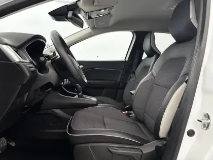 Photo 8 Renault Captur  E-Tech 145 - 21