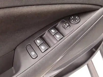 Photo 43 Opel Crossland  1.2 Turbo 110 ch BVM6