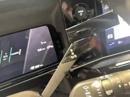 Photo 12 Renault 5 Renault  E-Tech Electrique 10 ch autonomie confort