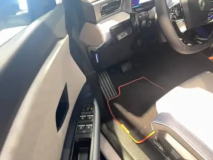 Photo 10 Renault 5 Renault  E-Tech Electrique 10 ch autonomie confort