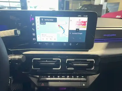 Photo 11 Renault 5 Renault  E-Tech Electrique 10 ch autonomie confort