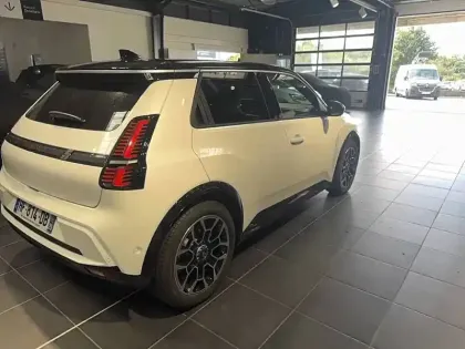 Photo 4 Renault 5 Renault  E-Tech Electrique 10 ch autonomie confort