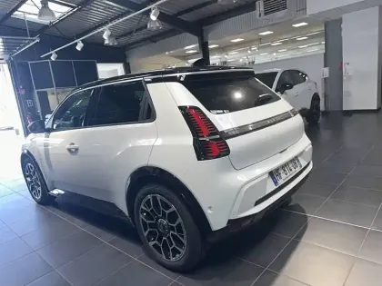 Photo 2 Renault 5 Renault  E-Tech Electrique 10 ch autonomie confort