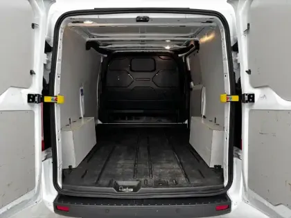 Photo 39 Ford Transit  CUSTOM FOURGON 300 L2H1 2.0 ECOBLUE 130 MHEV