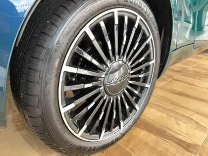 Photo 8 Fiat 500  3+1 e 118 ch