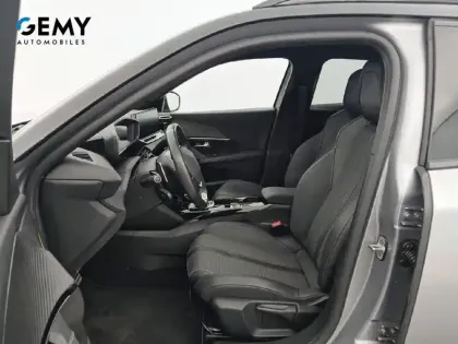 Photo 32 Peugeot 2008  PureTech 130 S&S EAT8