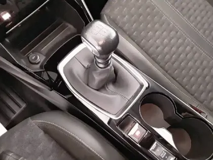 Photo 13 Peugeot 208  PureTech 100 S&S BVM6