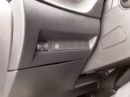 Photo 22 Peugeot 208  PureTech 100 S&S BVM6